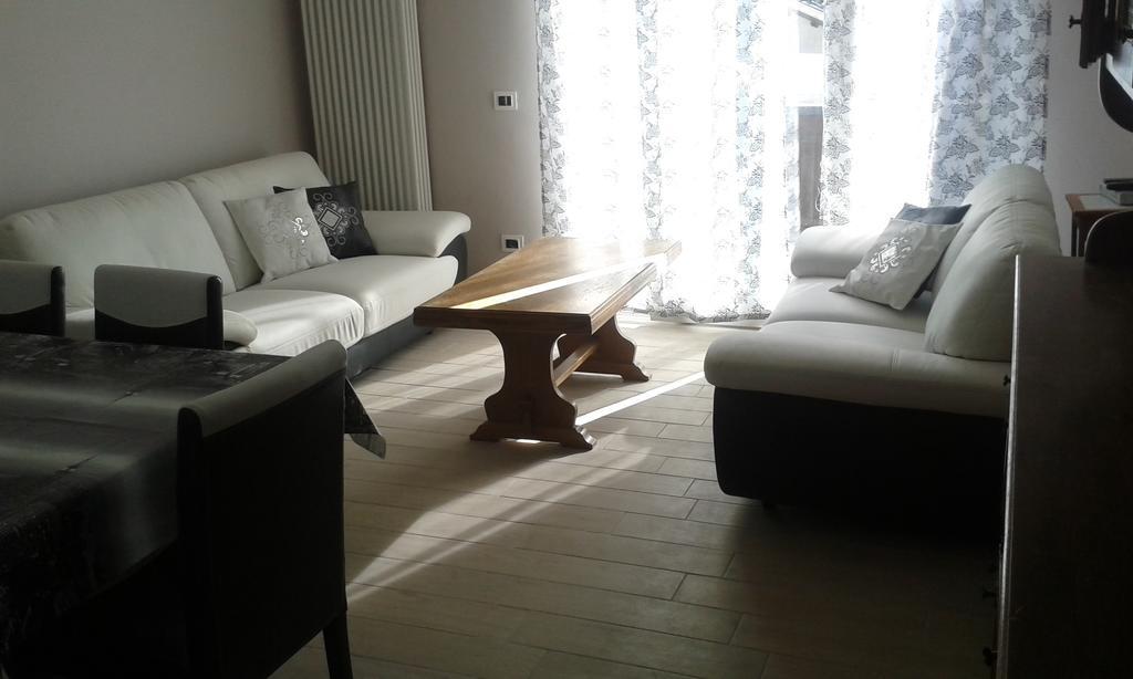 Apartamento Azalea Canazei Habitación foto